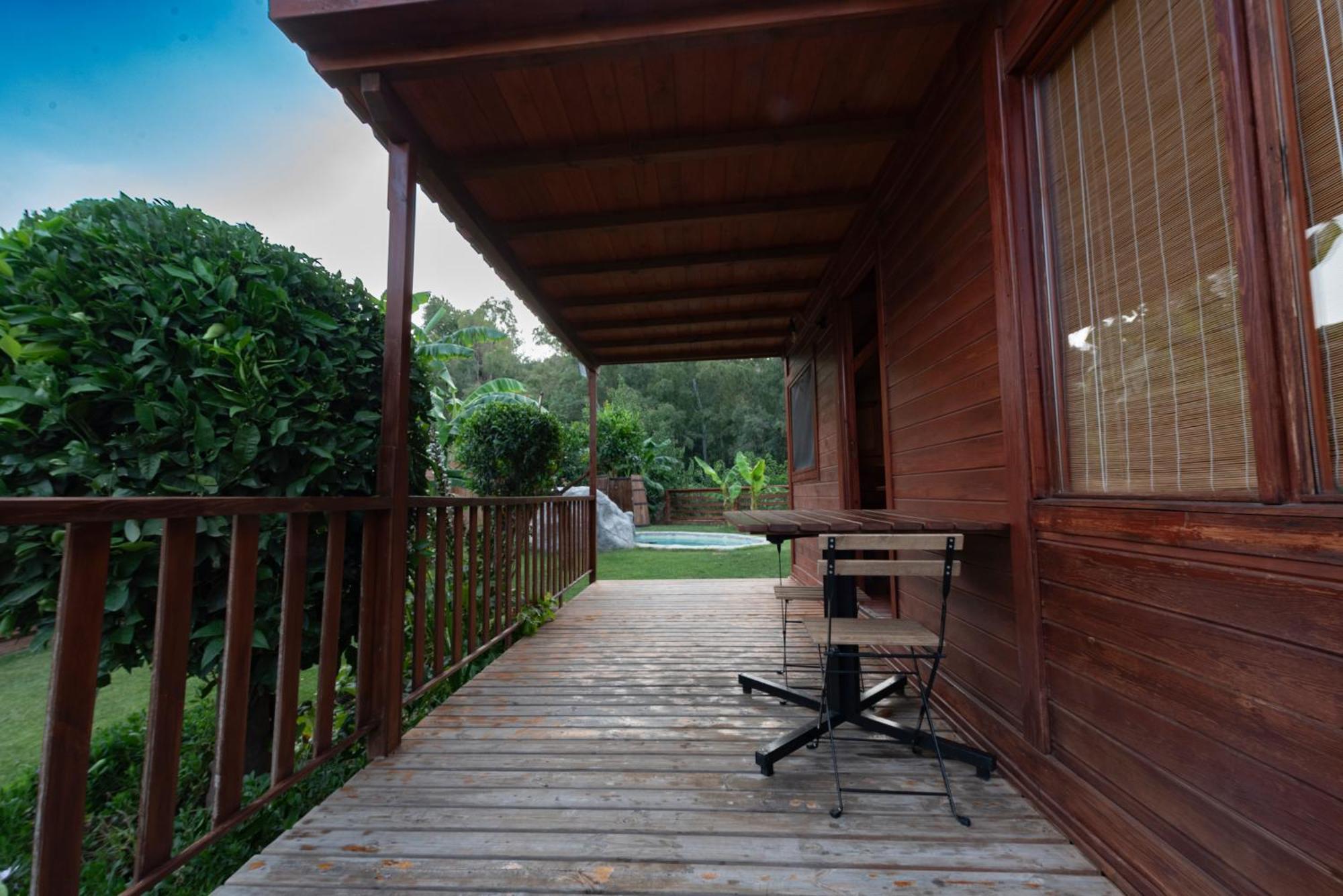 El Jardin Del Eden Villa Orgiva Luaran gambar